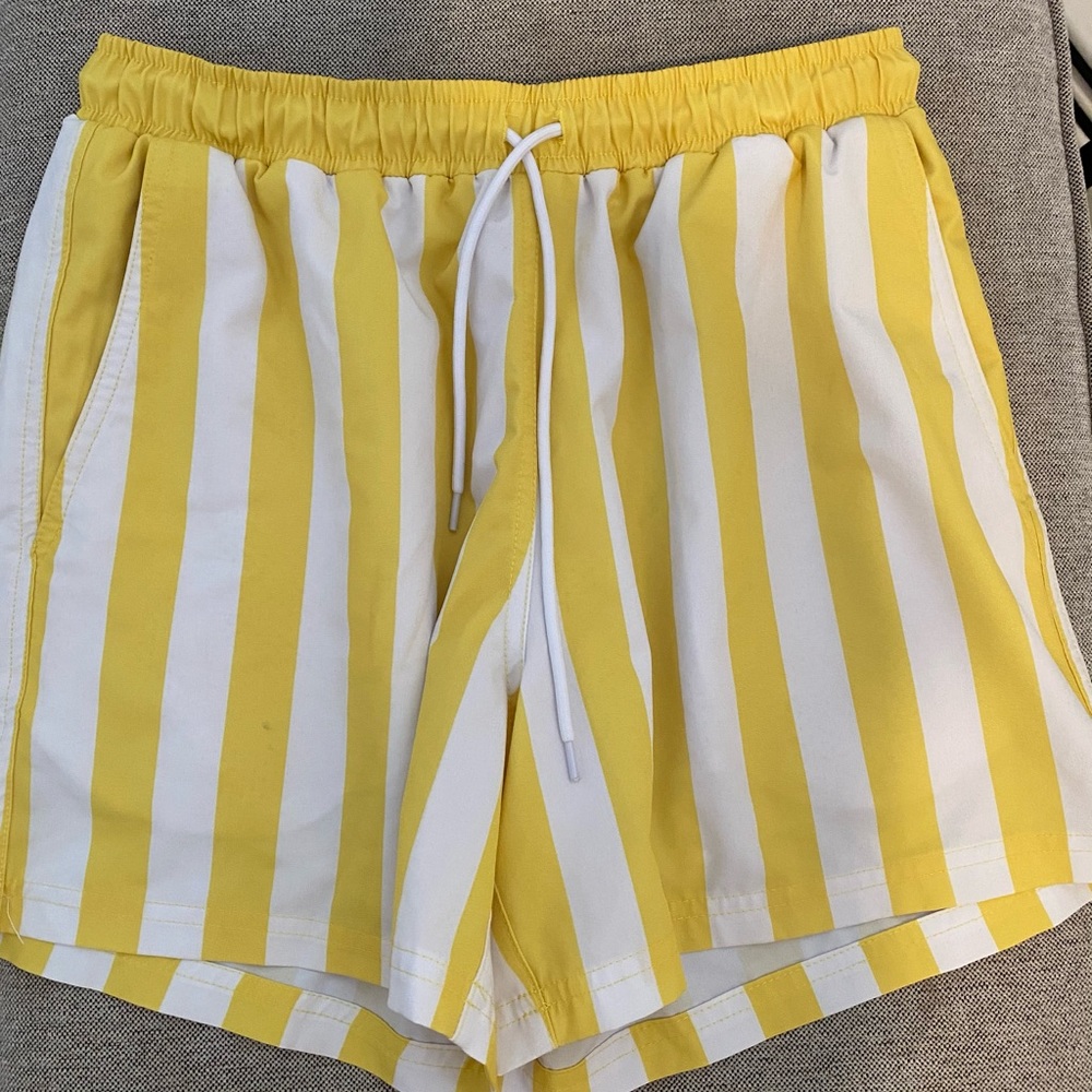 Kortni Jeane Men’s Suit